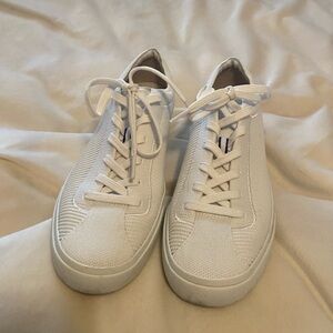 Rothy’s White Lace Ups Tennis Shoes 9